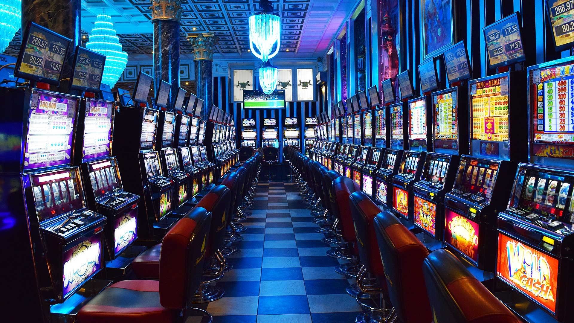 Poker Tellerinde Karar Verirken: Stratejik Analiz
